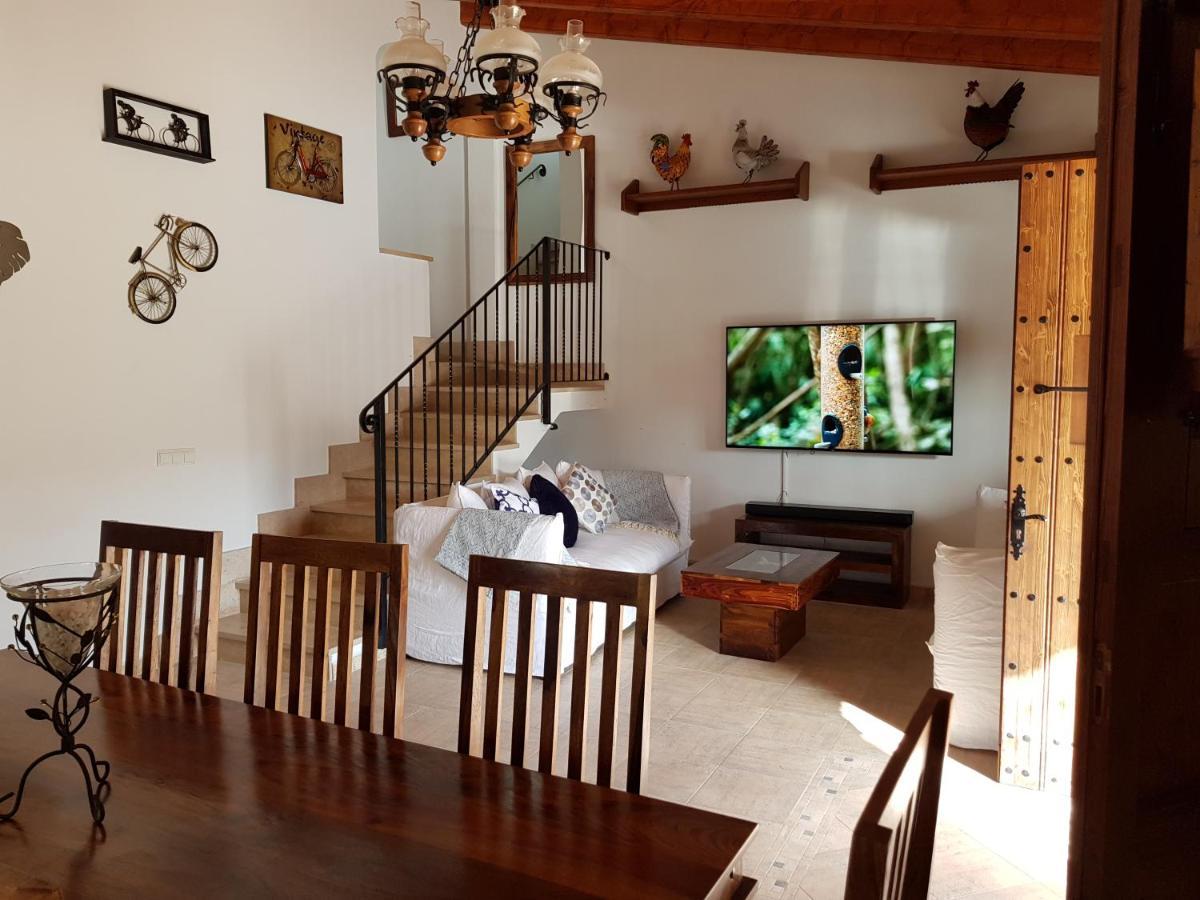 Villa Milagro - 3 Bedroom Finca Style Villa With Pool Near Golf Course/Beaches - Air Cond. 波连斯萨 外观 照片